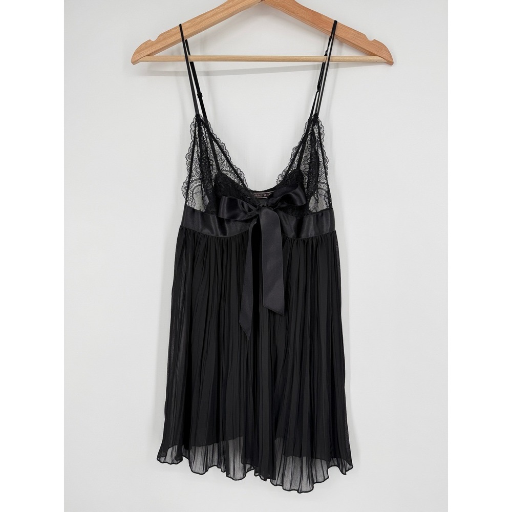 Victoria's‎ Secret Sexy Black Pleated Lace Sheer Babydoll Slip Size M